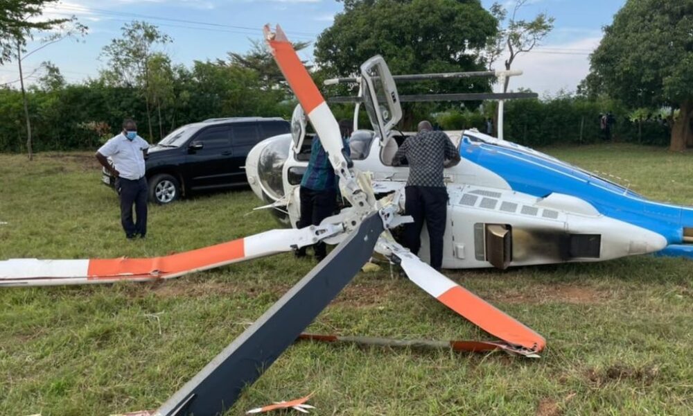 Raila’s Chopper Crashes In Siaya