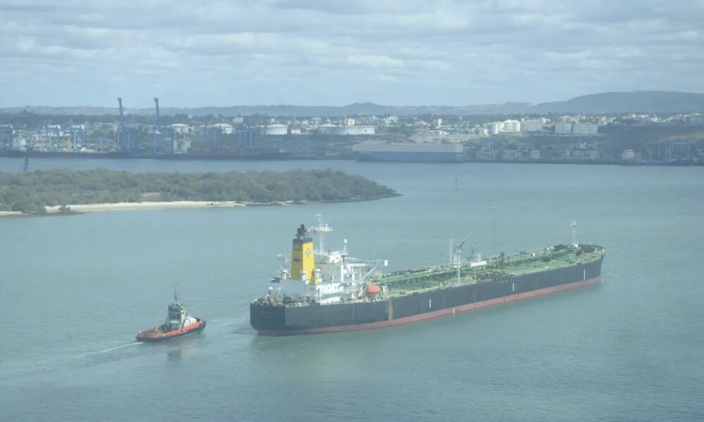 Port officials and oil dealers accused of manipulating demurrage charges