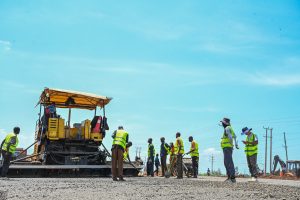 Progress of the ongoing reconstruction of the 122-kilometre Mamboleo Junction–Miwani–Chemelil–Muhoroni–Kipsitet Road. Previously a stalled project, the contractor is now back on site and progressing with works.
