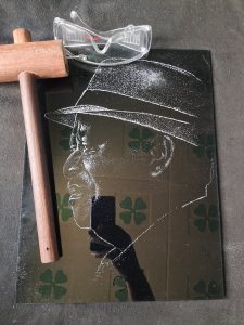 A cracked glass art work of Raila Odinga by Wicky Mane.