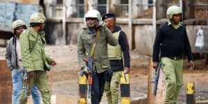 Tanzanian riot police officers walk, following a protest a day after a general election marred by violent demonstrations over the exclusion of two leading opposition candidates at the Namanga One-Post Border crossing point between Kenya and Tanzania, October 30, 2025.Photo credit: REUTERS