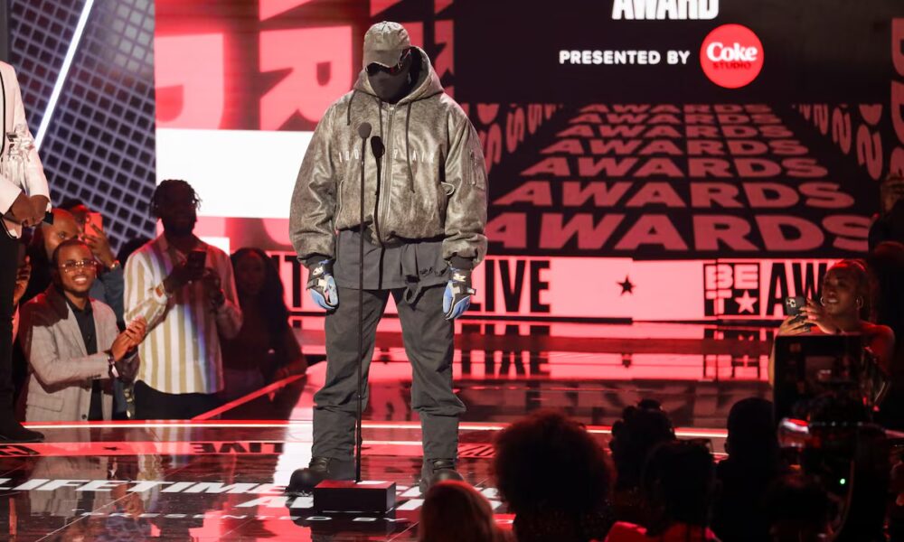 Kanye West Performs To 118,000 In Turkey Despite Bans Elsewhere